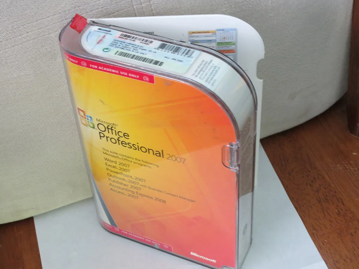 Microsoft Office Professional 2007 - Suites de programas (1 usuario(s), 2000 MB, 256 MB, 500 MHz)